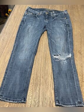 bebe Distressed Dark Blue Denim Capris, Size 32